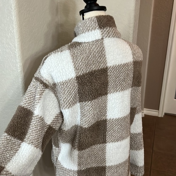 Teddy pullover tan plaid squares half zip jacket - Picture 11 of 17